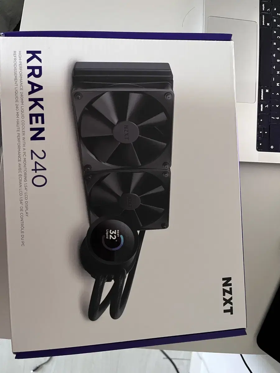 NZXT 크라켄 240 수냉 쿨러